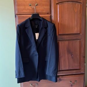 Brand NEW BANANA REPUBLIC Women’s Black Blazer (size 14)
